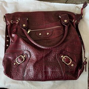 Burgundy Snakeskin Shoulder Tote Bag w Crossbody Strap